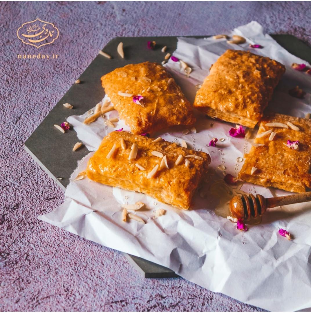 نان و شیرینی دی در قم